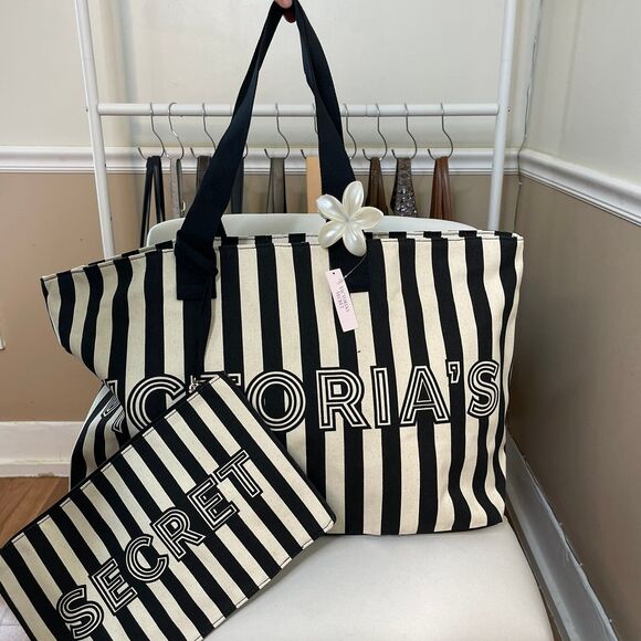 Victoria’s Secret Graphic Stripe Tote Bag & Wristlet Pouch Set - Picture 2 of 10